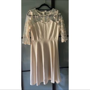 👗Vintage lace and satin dress